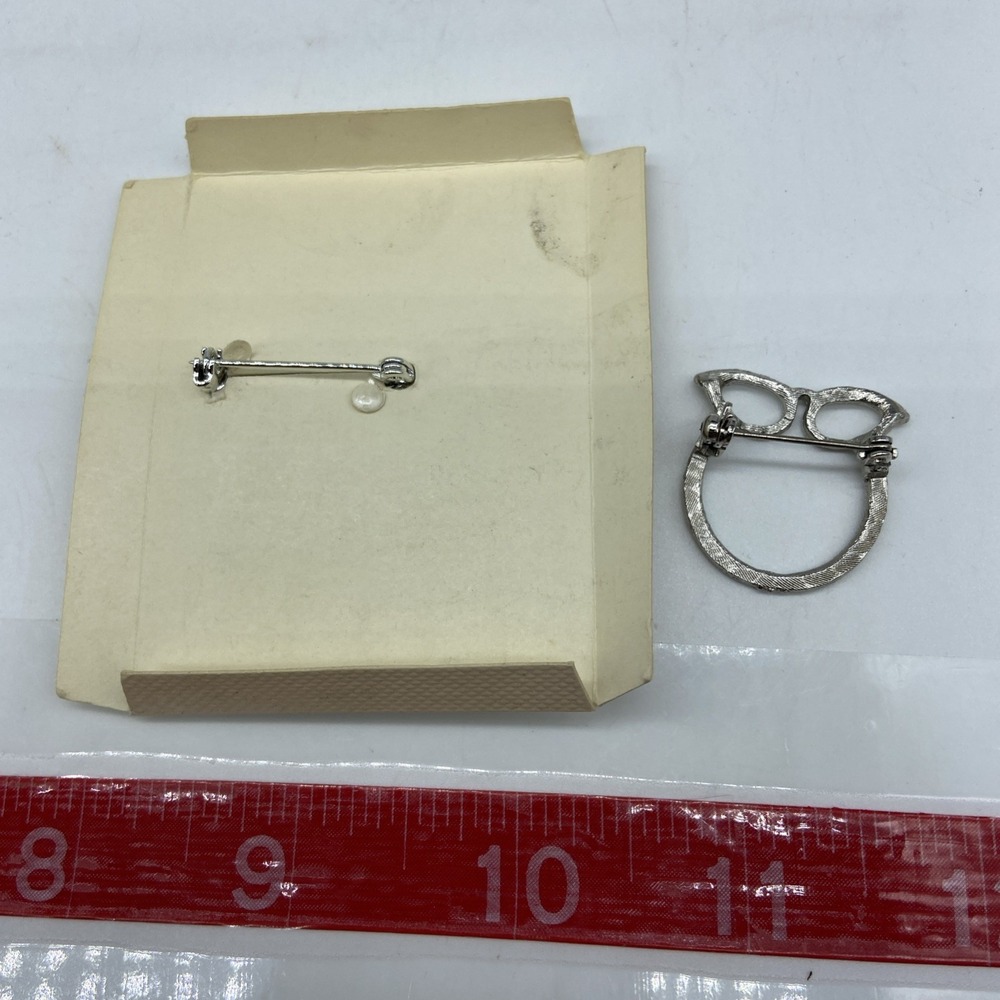 Vintage Silver Tone Cat Eye Glasses Pin with Faux Diamonds Eyeglass Holster 2 - Picture 3 of 5